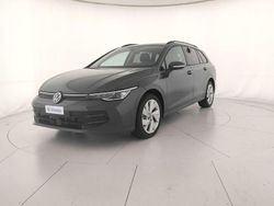 Dolphin grey metallizzato Nuova 2025 VW Golf VIII Edition Station wagon | 32.400 € (Ottimo prezzo)