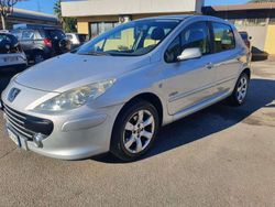 Argento Usata 2008 Peugeot 307 Tre volumi | 2990 € (Molto cara)