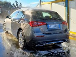 Grigio Usata 2020 Mercedes A180 Due volumi | 21.800 € (Ottimo prezzo)