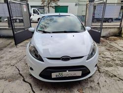 Bianco Usata 2012 Ford Fiesta Collection Tre volumi | 6499 € (Buon prezzo)