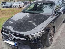 Nero Usata 2021 Mercedes A180 Business Tre volumi | 29.000 € (Molto cara)