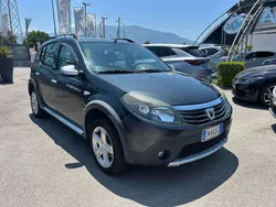 Grigio scuro Usata 2012 Dacia Sandero Stepway Due volumi | 5890 € (Ottimo prezzo)