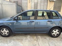 Blu Usata 2001 Fiat Stilo Tre volumi | 3750 € (Buon prezzo)