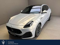 Bianco astro Usata 2022 Maserati Grecale SUV | 75.500 € (Buon prezzo)