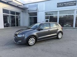Grigio Usata 2012 VW Polo Comfortline Tre volumi | 4900 € (Buon prezzo)