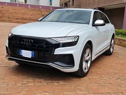 Bianco Usata 2020 Audi Q8 Comfort SUV | 62.490 € (Molto cara)