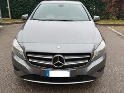 Grigio Usata 2015 Mercedes A180 Tre volumi | 7700 € (Ottimo prezzo)