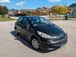 Usata 2006 Peugeot 207 Due volumi | 1500 € (Buon prezzo)