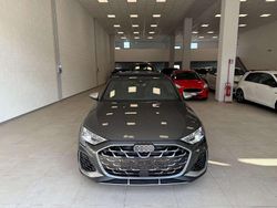 Grigio(met.) Usata 2024 Audi S3 Sport Tre volumi | 49.990 € (Ottimo prezzo)