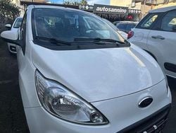 Bianco Usata 2013 Ford Ka Tre volumi | 5790 € (Buon prezzo)
