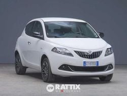 Bianco neve Usata 2024 Lancia Ypsilon Due volumi | 14.118 € (Buon prezzo)