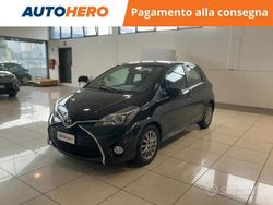 Nero Usata 2016 Toyota Yaris Active Tre volumi | 9999 € (Buon prezzo)