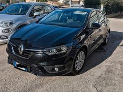 Nero Usata 2020 Renault Mégane IV Business Tre volumi | 12.000 € (Super prezzo)