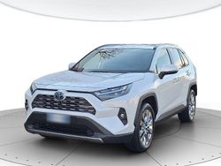 Bianco Usata 2023 Toyota RAV4 Hybrid Lounge SUV | 36.000 € (Cara)