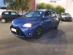 Blu metallizzato Usata 2019 Toyota Yaris Hybrid Business Edition Tre volumi | 12.800 € (Buon prezzo)