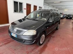 Grigio Usata 2009 Dacia Logan MCV Lauréate Station wagon | 2800 € (Buon prezzo)