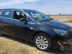 Usata 2016 Opel Astra Cosmo Station wagon | 7450 € (Buon prezzo)