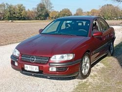Rosso Usata 1997 Opel Omega Tre volumi | 5500 €