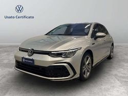 Grigio Usata 2022 VW Golf VIII R-line Tre volumi | 29.900 € (Molto cara)
