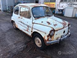 Bianco Usata 1960 Fiat 600D Tre volumi | 1200 €