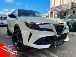 Bianco Nuova 2025 Alfa Romeo Junior Edizione Speciale SUV | 27.700 € (Buon prezzo)