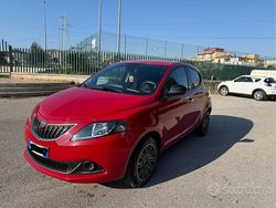 Usata 2021 Lancia Ypsilon Due volumi | 10.500 € (Buon prezzo)