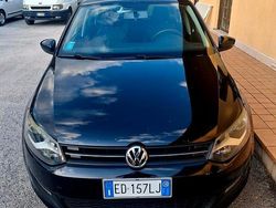 Nero Usata 2010 VW Polo Comfortline Tre volumi | 4950 € (Buon prezzo)