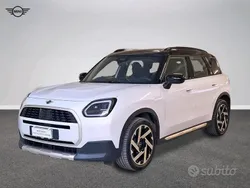 Nuova 2024 Mini Countryman Favoured SUV | 35.600 € (Buon prezzo)