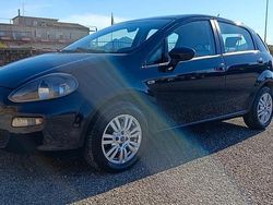 Blu Usata 2013 Fiat Punto Lounge Tre volumi | 5500 € (Buon prezzo)