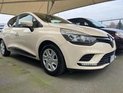 Beige Usata 2017 Renault Clio IV Life | 5700 €