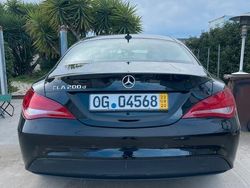 Nero Usata 2015 Mercedes CLA200 Tre volumi | 13.000 €