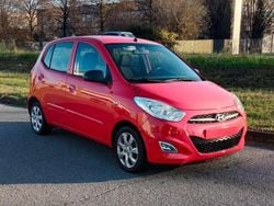 Rosso Usata 2011 Hyundai i10 Due volumi | 3990 € (Buon prezzo)