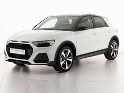 Bianco ghiacciaio metallizzato Nuova 2025 Audi A1 Business Due volumi | 31.500 € (Buon prezzo)
