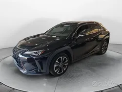 Usata 2020 Lexus UX SUV | 18.900 € (Super prezzo)