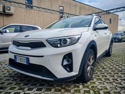 Bianco Usata 2019 Kia Stonic Style SUV | 11.900 € (Buon prezzo)
