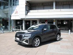 Grigio Usata 2024 Audi Q2 S-Line SUV | 32.100 € (Buon prezzo)