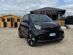 Nero Usata 2022 Smart ForTwo Electric Drive Passion Tre volumi | 12.900 € (Ottimo prezzo)