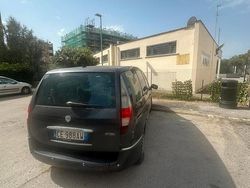 Grigio Usata 2002 Lancia Phedra Monovolume | 500 €