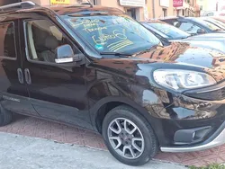 Grigio Usata 2016 Fiat Doblò Trekking Monovolume | 12.900 € (Cara)