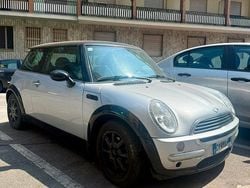 Grigio Usata 2003 Mini ONE Due volumi | 2500 € (Ottimo prezzo)
