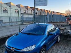 Blu Usata 2003 Peugeot 206 CC Cabrio | 4500 €