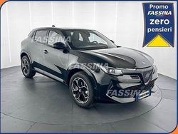 Nero Nuova 2025 Alfa Romeo Junior SUV | 31.900 €