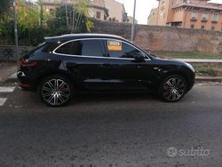 Nero Usata 2015 Porsche Macan SUV | 26.000 € (Buon prezzo)