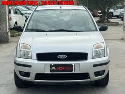 Grigio Usata 2003 Ford Fusion Tre volumi | 2800 € (Molto cara)