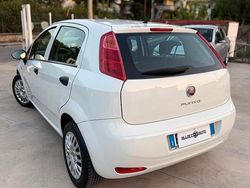 Bianco Usata 2017 Fiat Punto S Tre volumi | 7500 € (Buon prezzo)