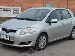 Grigio Usata 2007 Toyota Auris Sol Tre volumi | 2490 € (Buon prezzo)