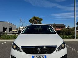 Bianco Usata 2019 Peugeot 308 Business-Line Tre volumi | 7999 € (Super prezzo)