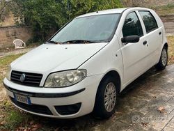 Bianco Usata 2007 Fiat Punto Classica Tre volumi | 2300 € (Buon prezzo)
