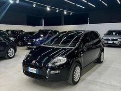 Nero Usata 2015 Fiat Punto Tre volumi | 5500 € (Buon prezzo)