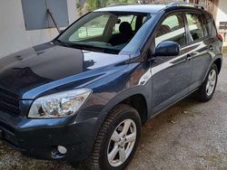 Grigio Usata 2007 Toyota RAV4 Sol SUV | 9500 € (Cara)